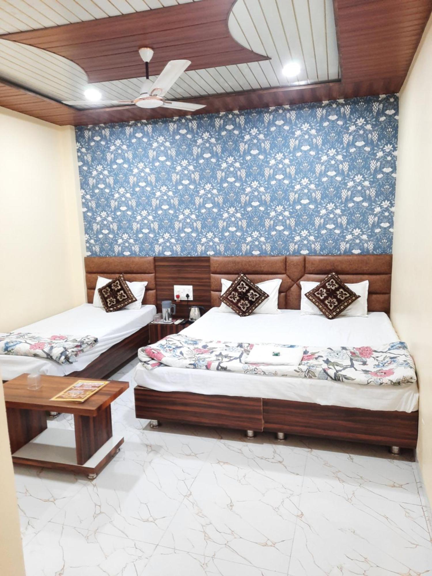Hotel Ganga Sagar Ujjain Exterior foto